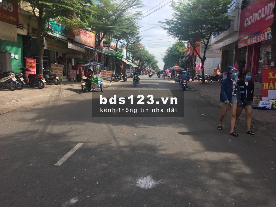 Đất chính chủ nhượng hết để về quê chăm sóc ba mẹ và làm ăn. Giá chỉ 850tr/100m2.