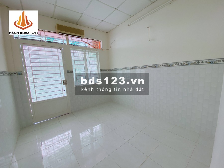 Kẹt tiền cần bán nhà 1 trệt 1 lầu còn mới đường số 6, phường Hiệp Bình Phước, Thủ Đức