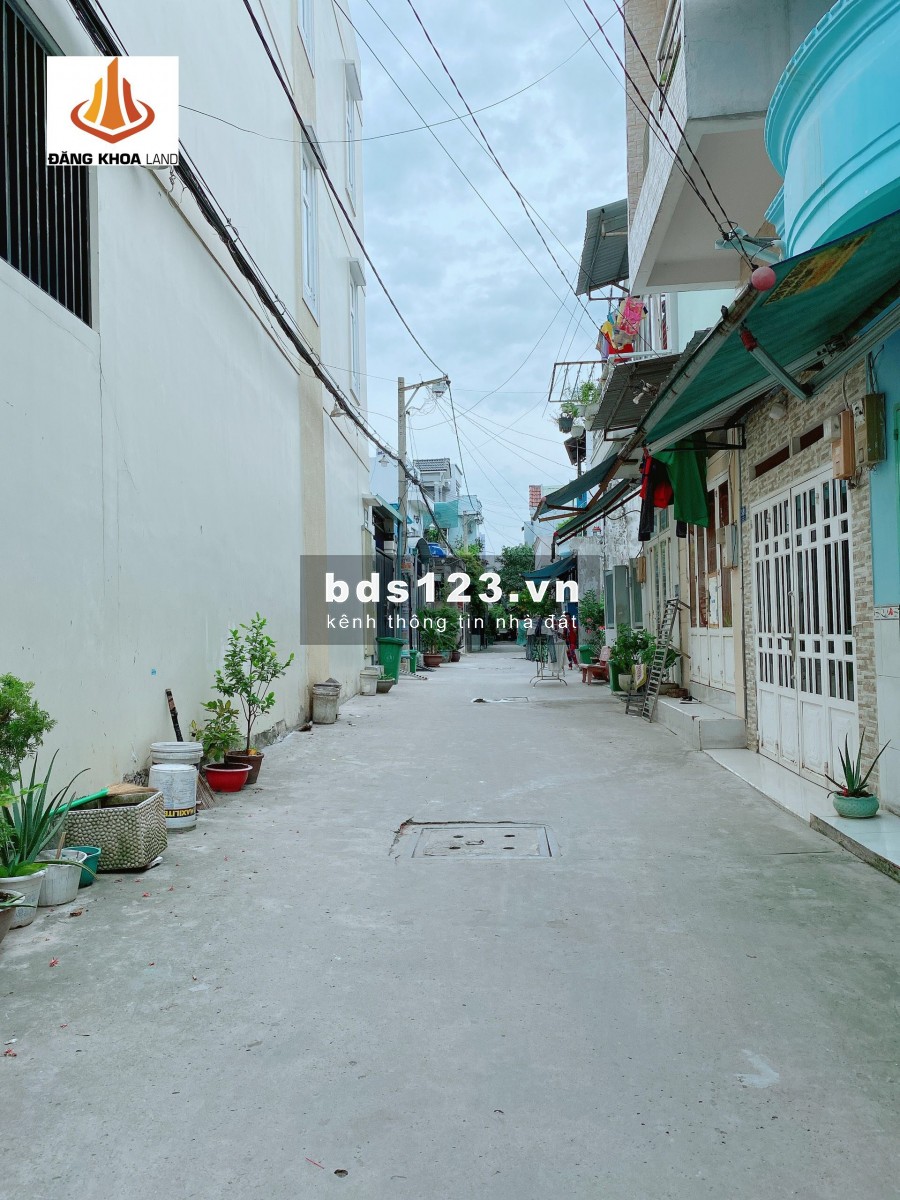 Kẹt tiền cần bán nhà 1 trệt 1 lầu còn mới đường số 6, phường Hiệp Bình Phước, Thủ Đức