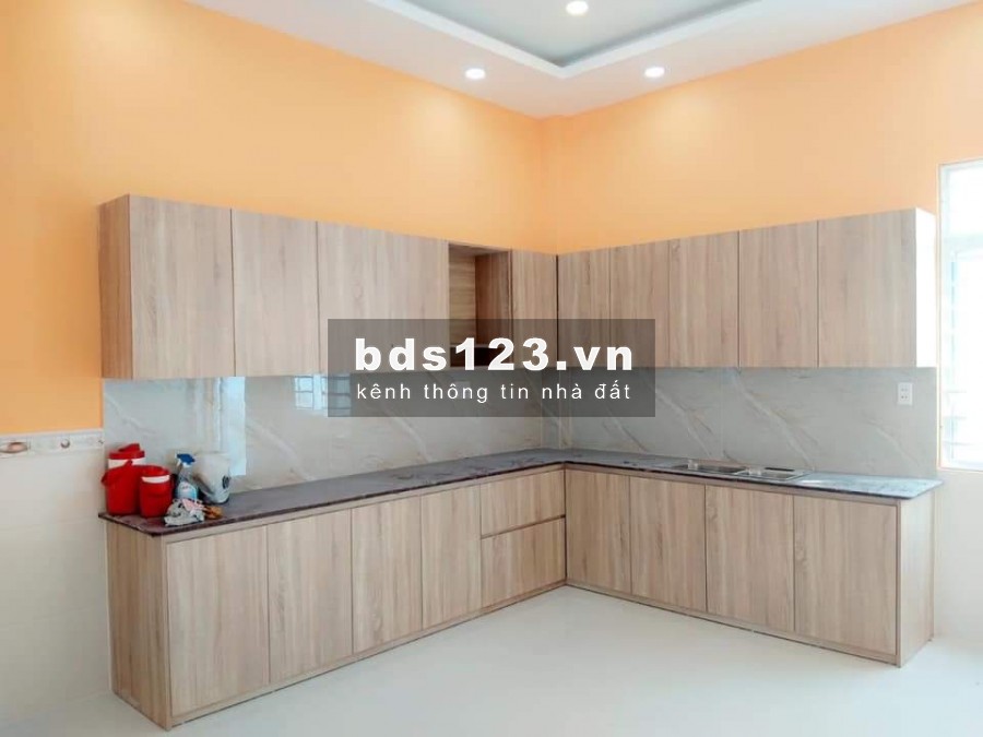 Bán nhà gần chợ Bình chánh với nhiều ưu đãi