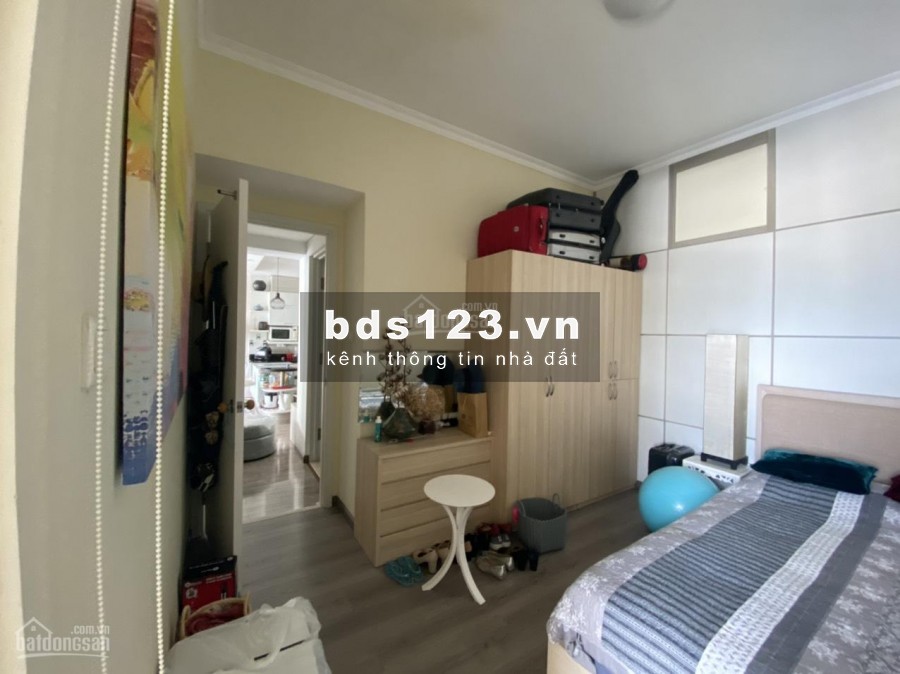 Trống căn hộ rộng Saigon Pearl tầng cao, dt 86m2, 2 PN, có kiến trúc đẹp, giá tho thuê 16 triệu/tháng
