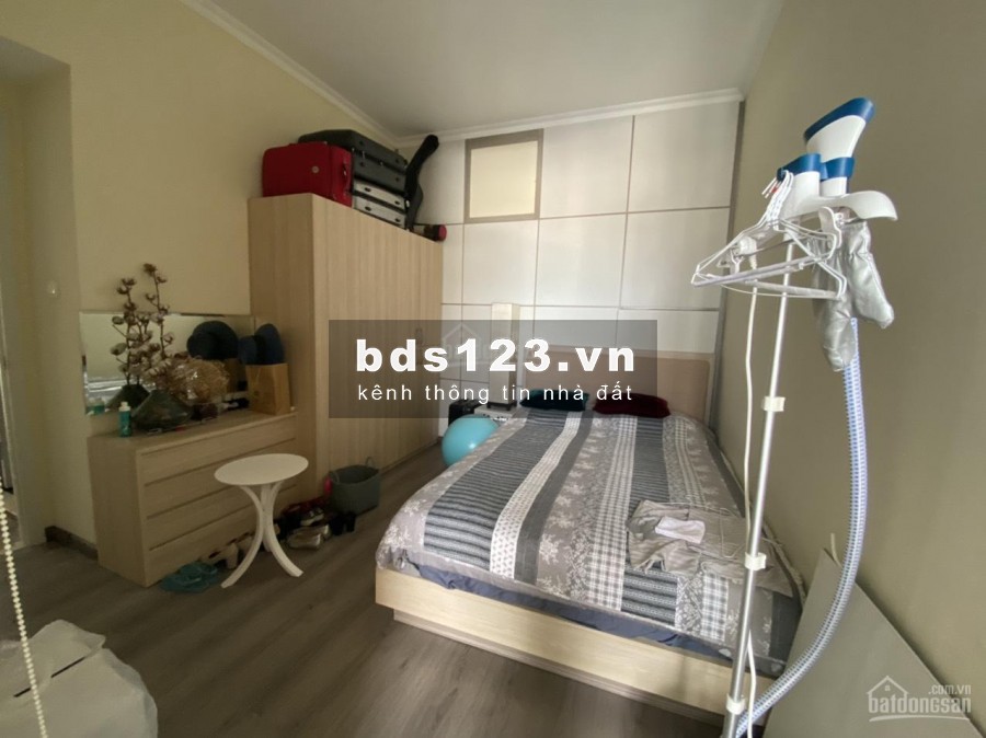Trống căn hộ rộng Saigon Pearl tầng cao, dt 86m2, 2 PN, có kiến trúc đẹp, giá tho thuê 16 triệu/tháng