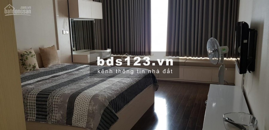 Trống căn hộ rộng Saigon Pearl tầng cao, dt 86m2, 2 PN, có kiến trúc đẹp, giá tho thuê 16 triệu/tháng