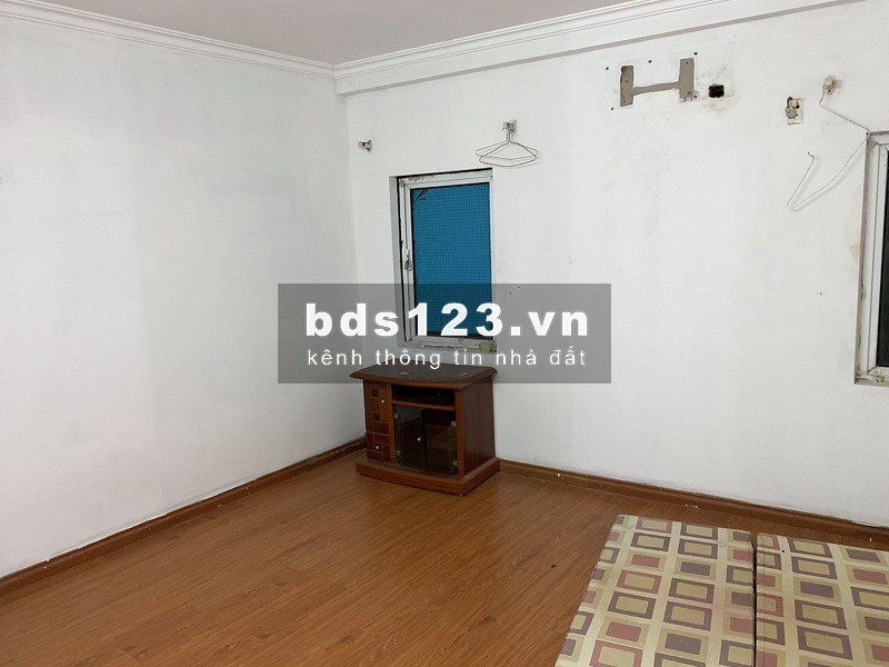 Bán nhà Quận 10 giá 4 tỷ 9, gần 40m2, 4 tầng, Hẻm xe hơi đường Nguyễn Tri Phương 10m.