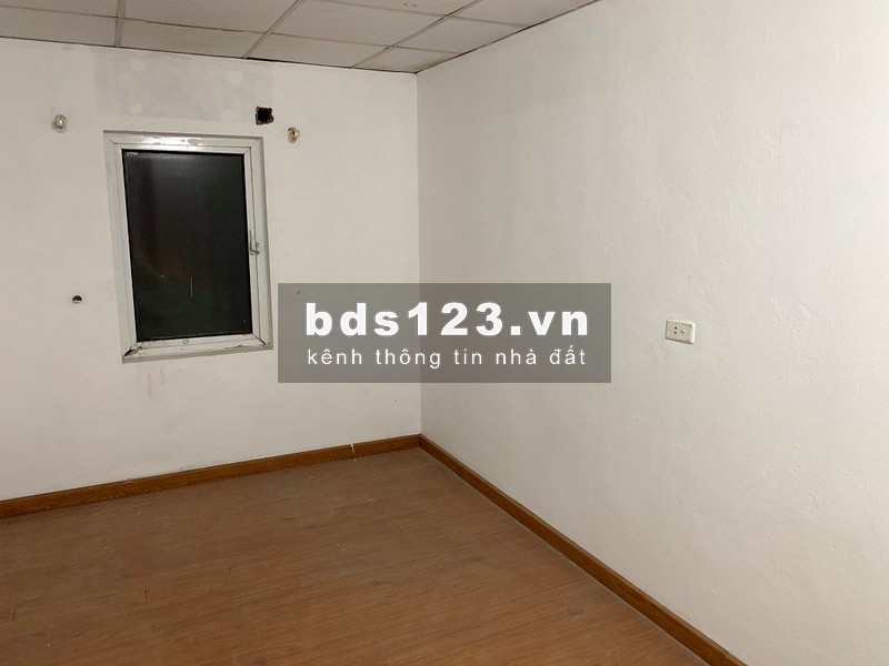 Bán nhà Quận 10 giá 4 tỷ 9, gần 40m2, 4 tầng, Hẻm xe hơi đường Nguyễn Tri Phương 10m.