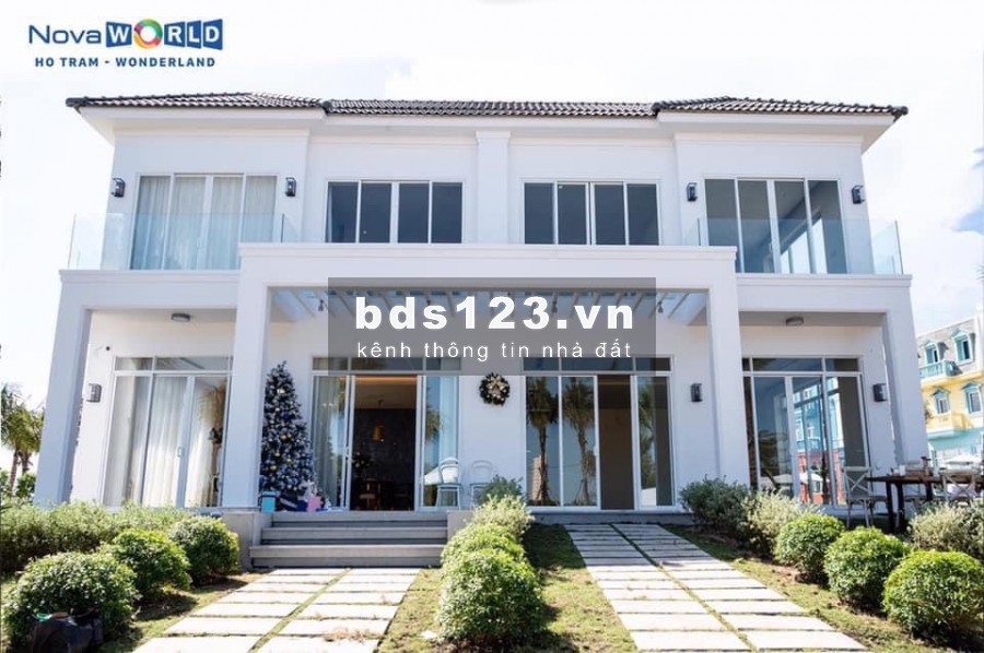 Bán biệt thự biển Wonderland Hồ Tràm có lợi nhuận 600 triệu/năm giá 12 tỷ/căn full nội thất. Lh 0912357447