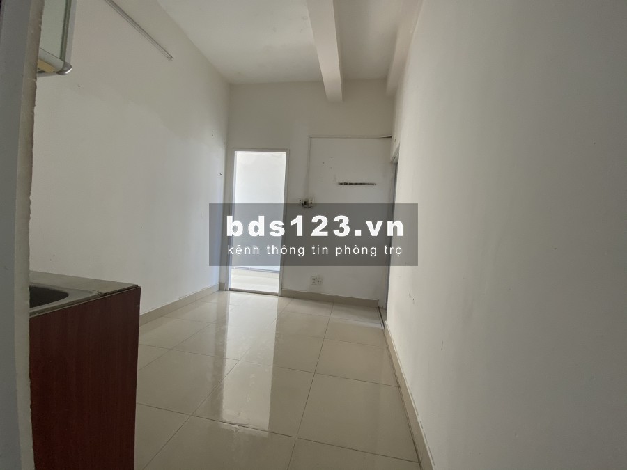 Phòng trọ đường Nguyễn Văn Quá, Q.12, 35m2 có 1PN 1PK 1WC có Ban Công