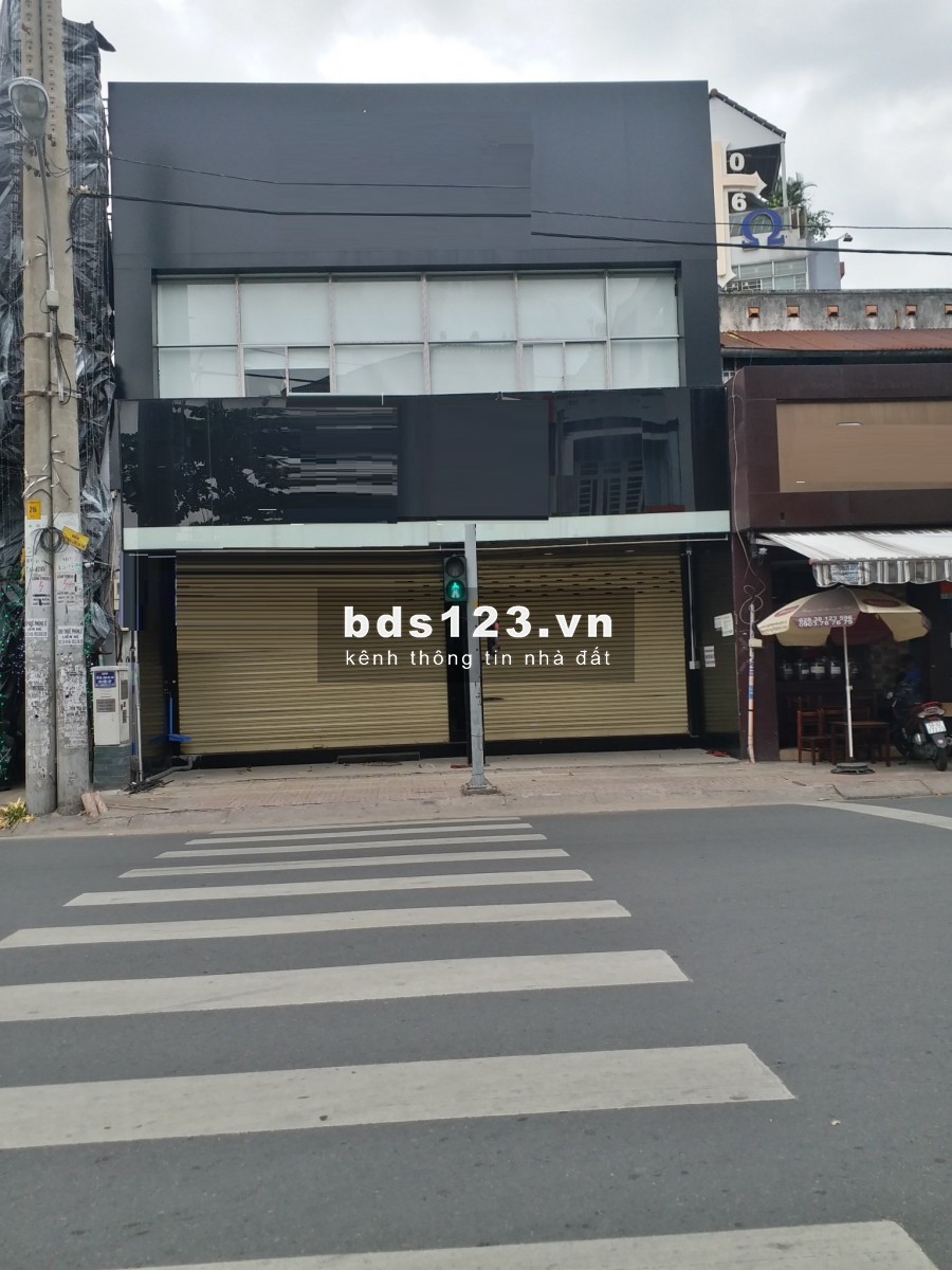 Nhà Mặt Tiền 8 x 12 Nhà 1 lầu Kênh Tân Hóa. Suốt KD