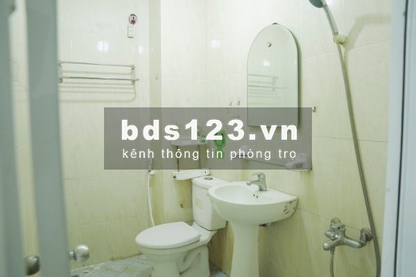 Phòng trọ diện tích 35m2 có 1PN + 1PK + 1WC, đường Nguyễn Văn Quá, Q.12