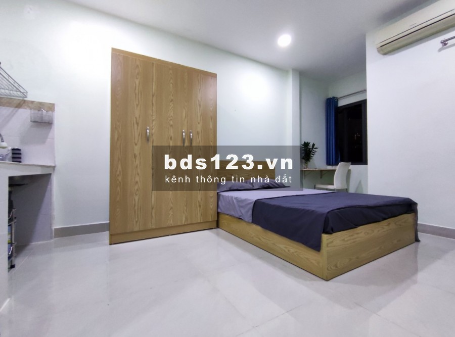 CHDV mới xây, ban công, full nội thất, đường Hồng Hà.TB