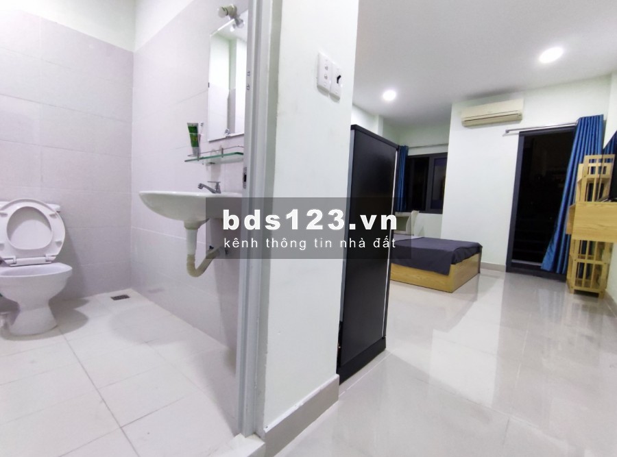 CHDV mới xây, ban công, full nội thất, đường Hồng Hà.TB
