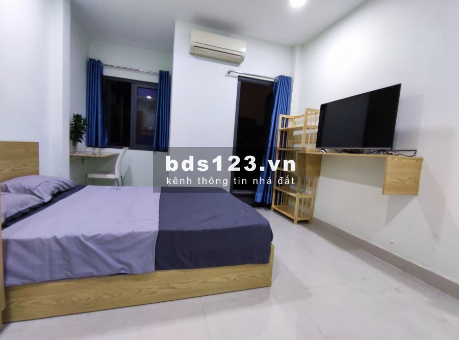 CHDV mới xây, ban công, full nội thất, đường Hồng Hà.TB