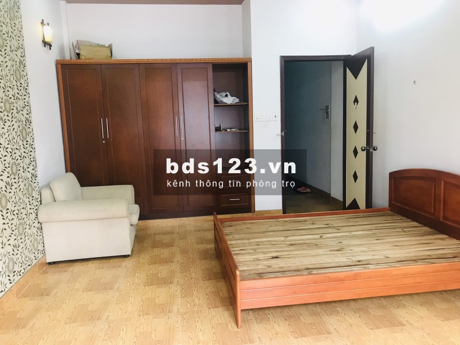 Phòng trọ Quận 8 25m² giờ giấc tự do, có máy lạnh.