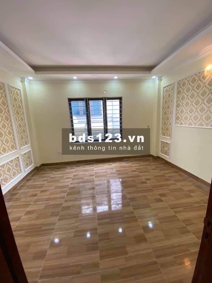 Bán nhà Bồ Đề, Long Biên 5 Tầng, 37m2, 3.25 tỷ