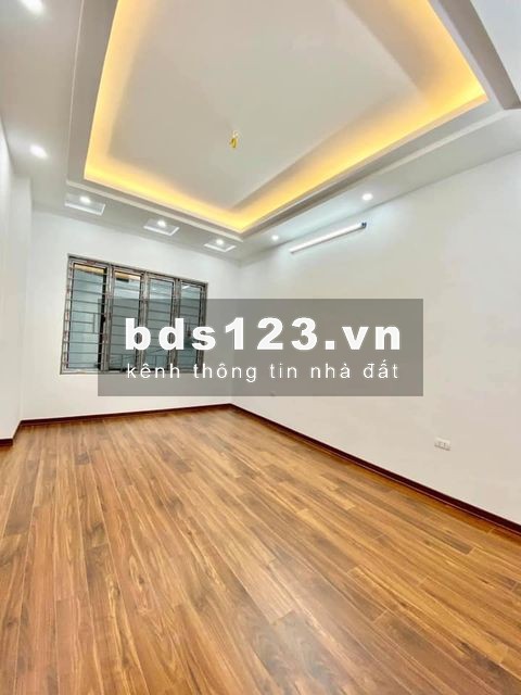 Bán nhà Khương Trung - Thanh Xuân. Kinh doanh. Nở hậu. Ô tô vào nhà luôn. 45m2. Giá 6,8 tỷ