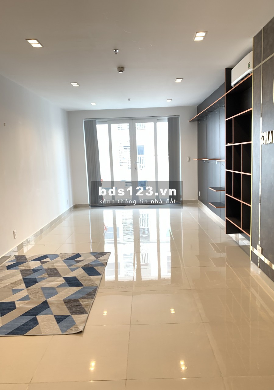 Chính chủ cho thuê căn hộ officetel Sky Center Phổ Quang, Tân Bình.