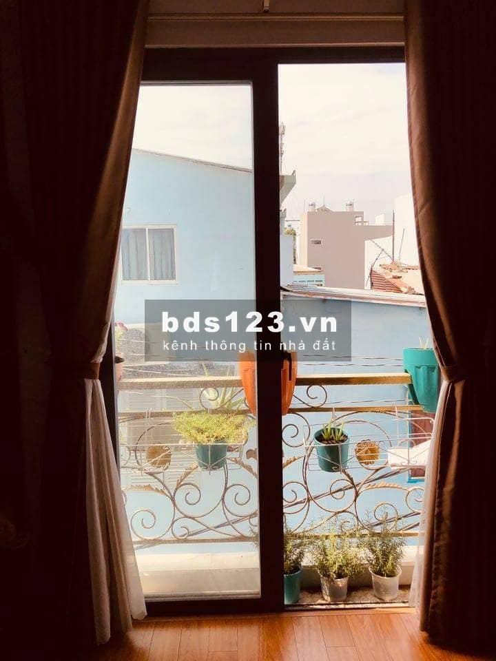 Hoàng Hoa Thám, Ngang 6m, 5 lầu 7.45 tỷ phường 6 Quận Bình Thạnh.