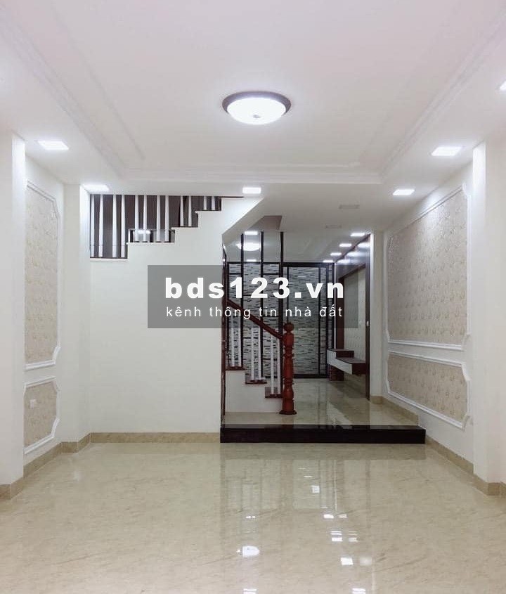 Bán nhà Phúc Lợi Long Biên 5t, ngõ ô tô, chỉ 2.45 tỷ