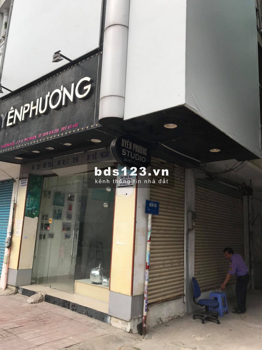 Cho thuê nhà nguyên căn góc 3 mặt tiền đường Hồ Văn Huê