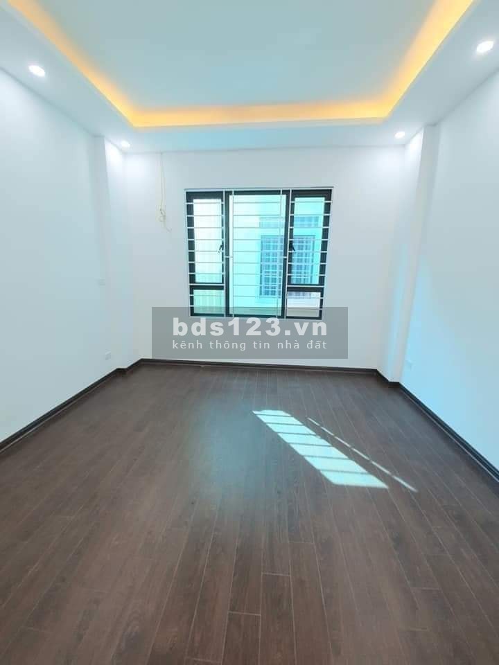 Phùng Khoang 5 Tầng Đẹp Kiên Cố - Trung Tâm Tiện Ích - Vài Bước Ô tô - Ngoài 3 Tỷ - 0904680515