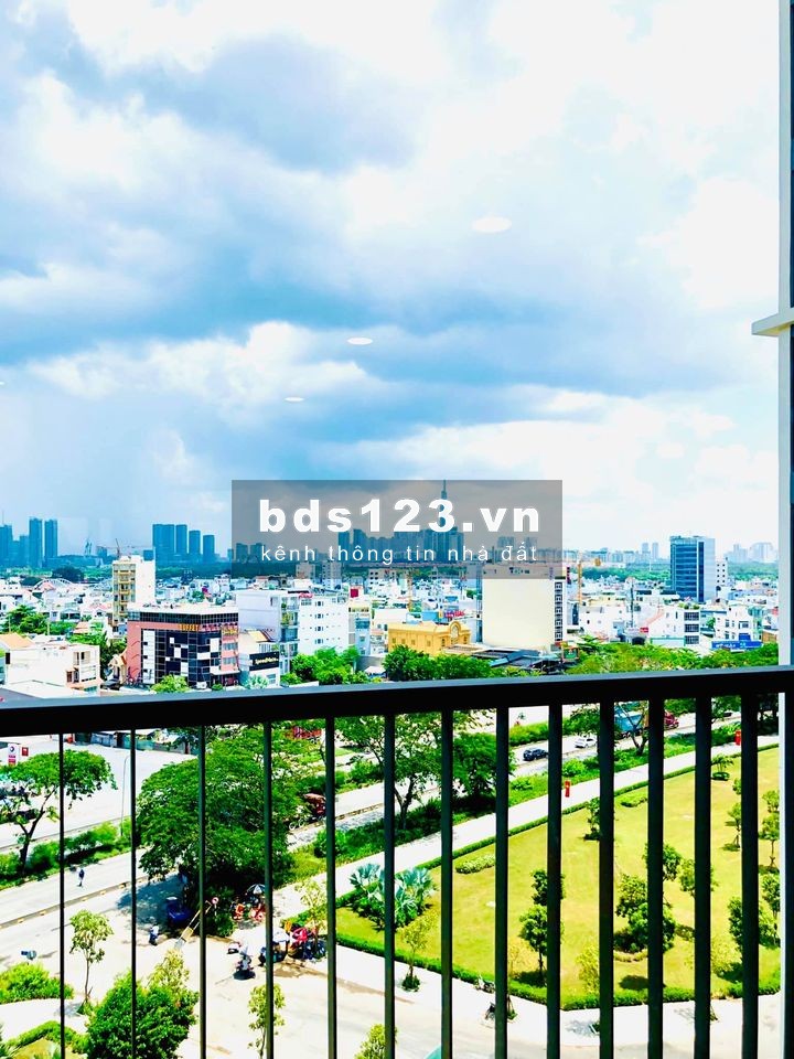 Cho thuê duy nhất căn hộ EcoGreen 2PN view trực diện Q1, LandMark. LH xem nhà: 0933120416