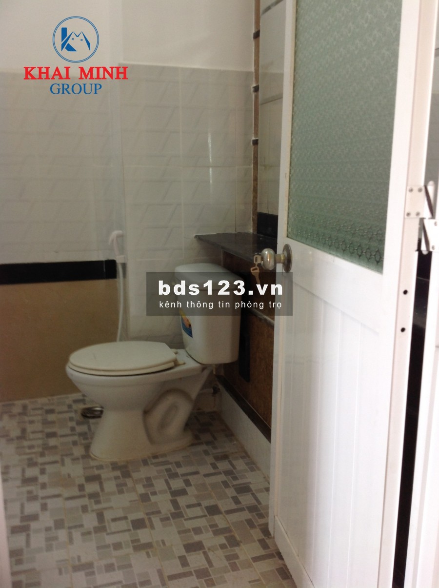 Phòng 25m2, MÁY LẠNH, wc riêng- gần CV Hoàng Văn Thụ, Phú Nhuận