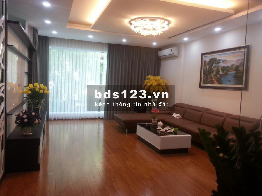 BÁN NHÀ HOÀNG QUỐC VIỆT, CẦU GIẤY 45M2X5T, PHÂN LÔ GARA, 5,75 TỶ.