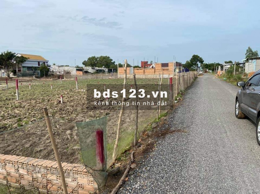 Bán 319m2 đất ven biển Hồ Tràm Xuyên Mộc BRVT giá chỉ 2 tỷ xxx / nền