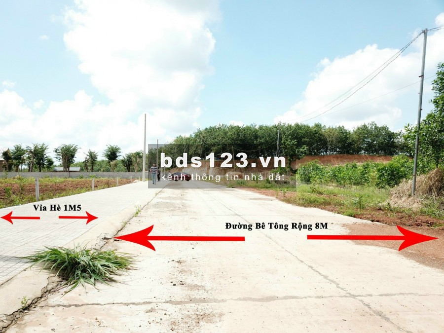 Còn 01 lô duy nhất giá cực tốt .sổ riêng công chứng ngay và luôn. 210m2, 100m Thổ Cư. Giá chỉ 580TR