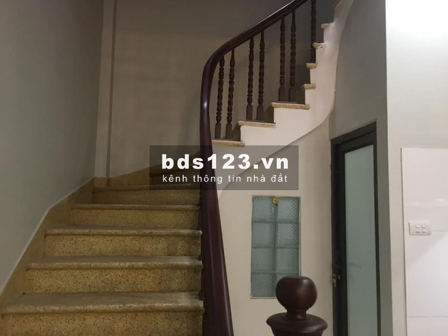 BÁN NHÀ MẶT NGÕ XUÂN LA 36M×5T,GIÁ 3.7 TỶ