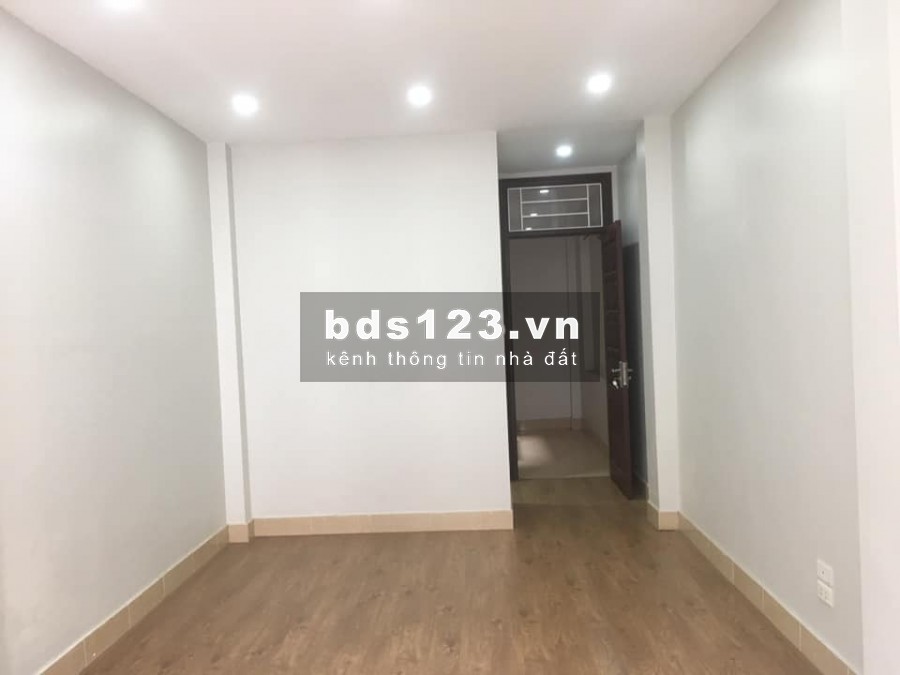 BÁN NHÀ MẶT NGÕ XUÂN LA 36M×5T,GIÁ 3.7 TỶ