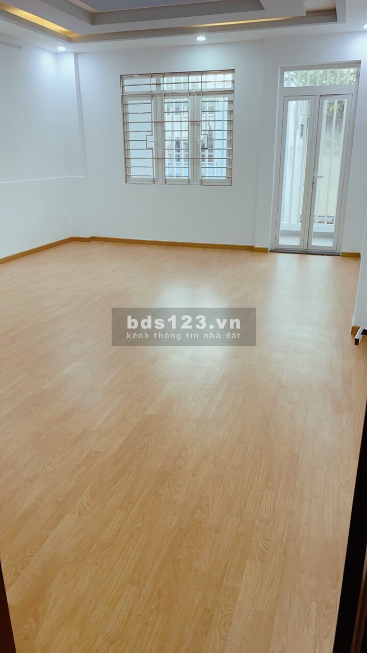 Nhà xe hơi đỗ cửa, 4x16m, Trần Văn Quang, Tân Bình. 5,150 tỷ.