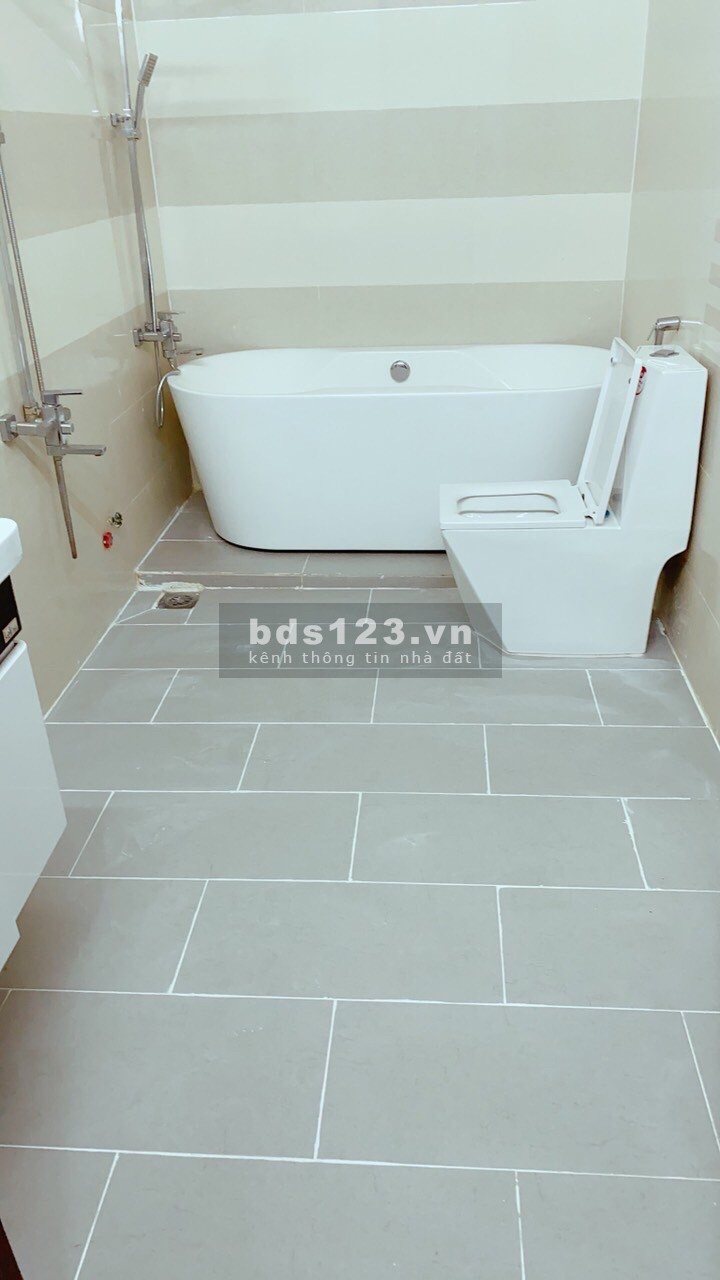Nhà xe hơi đỗ cửa, 4x16m, Trần Văn Quang, Tân Bình. 5,150 tỷ.