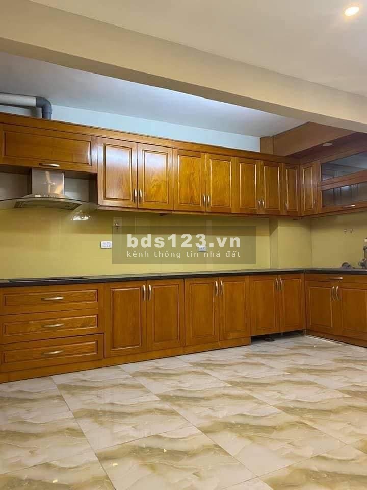 Cực Hiếm - Biệt Thự Trung Tâm Hoàng Cầu - Nhà Đẹp - Ô Tô vào nhà - Tiện ở và Cho Thuê Văn Phòng