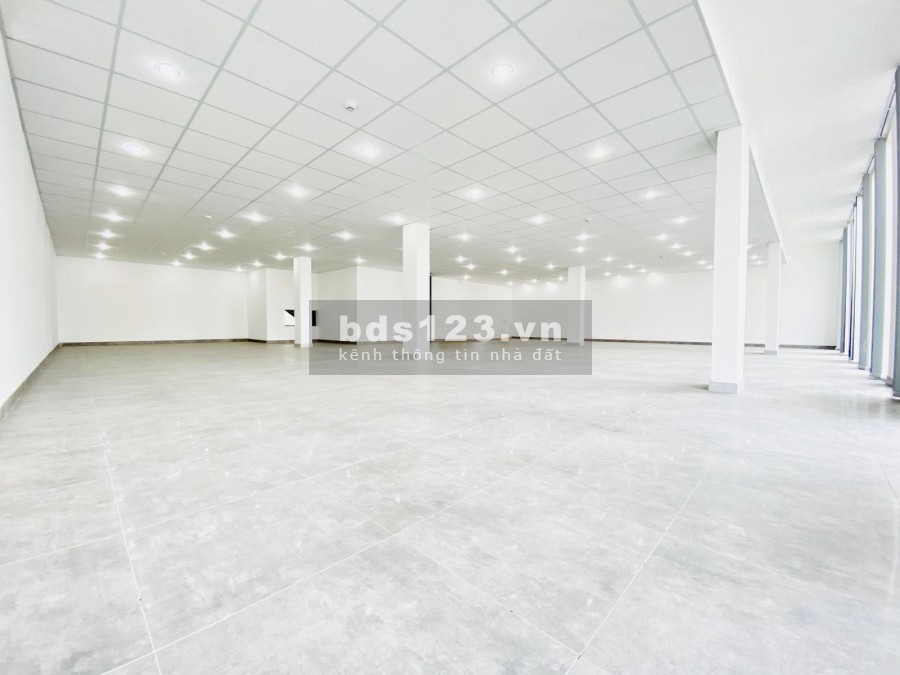Cho thuê Tòa nhà văn phòng mới 2000m2 hầm 7 lầu 2 mặt tiền trần não Bình An Quận 2