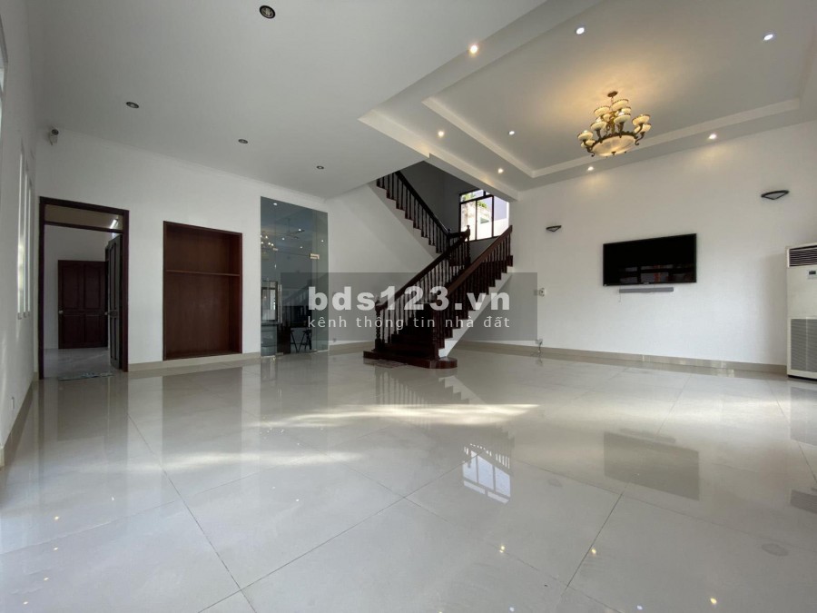 ⭐️Cho Thuê Villa sân vườn hồ bơi 900m2 Thiết kế hiện đại Nguyễn ư dĩ Thảo điền Quận 2 MS:630