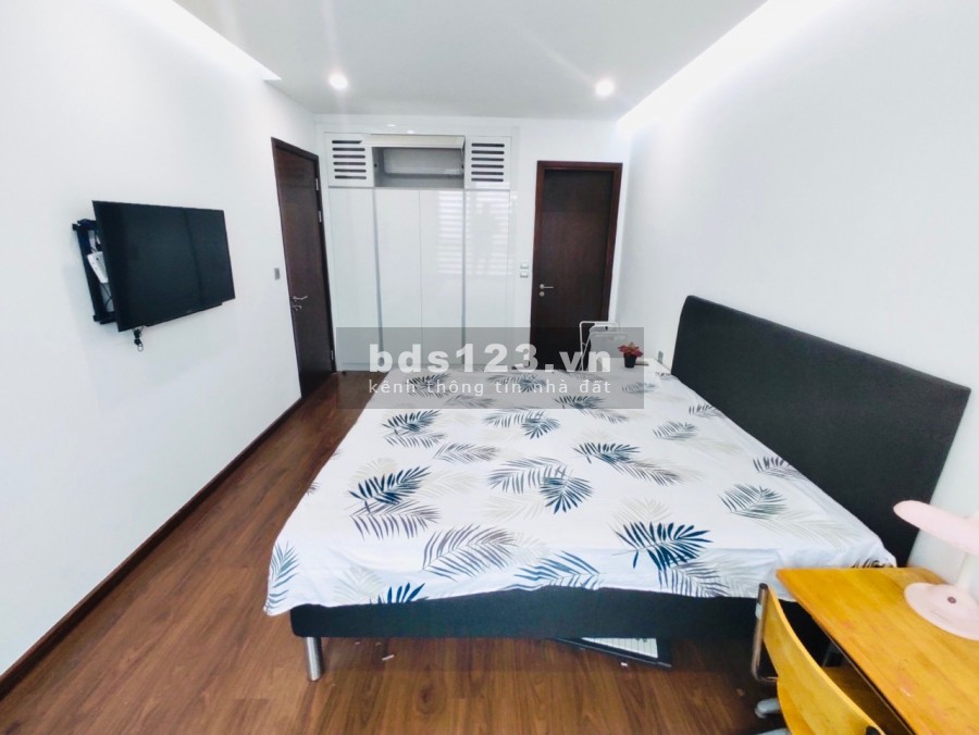 Tôi cần cho thuê gấp căn hộ 6th Element:9 tr/th (2PN), 13 tr/th (3PN), đầy đủ nội thất.0944428855