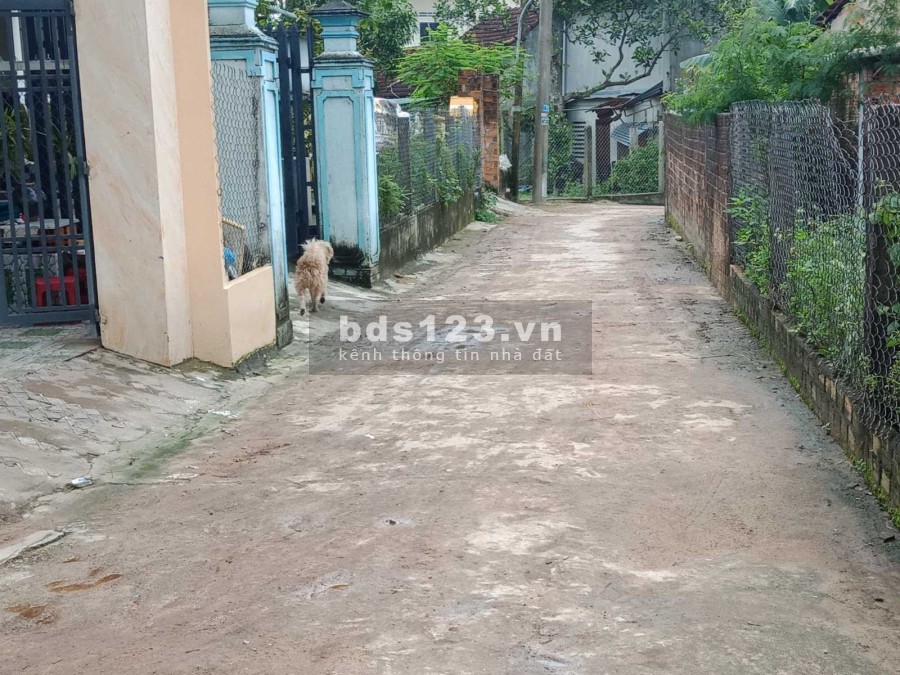 Bán lô đất hẻm Trần Văn Trà, phường Trương Quang Trọng. đường ô tô, lh 0934 192 309 Khanh