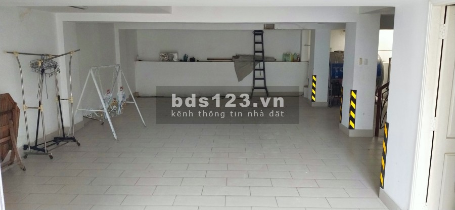 Cho thuê Biệt thự Hiện đại Hầm 3 lầu sân thượng 480m2 Nguyễn Văn Hưởng Thảo Điền Quận 2 MS:571