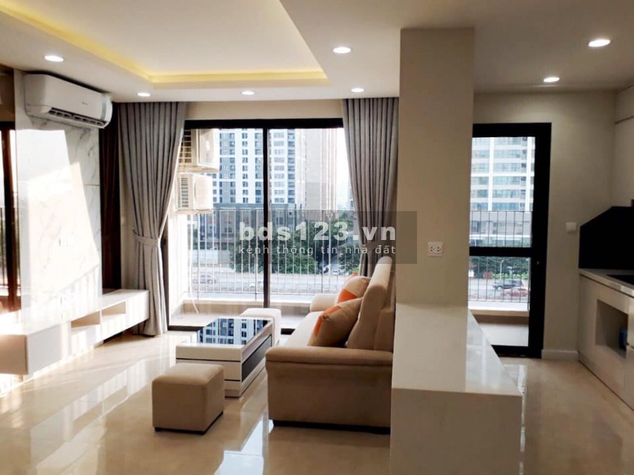 Cần cho thuê gấp căn hộ 3PN, 2WC Vinhomes D'capitale giá cực ưu đãi mùa Covid 18tr/tháng vào ở ngay. Liên hệ: 0936876905