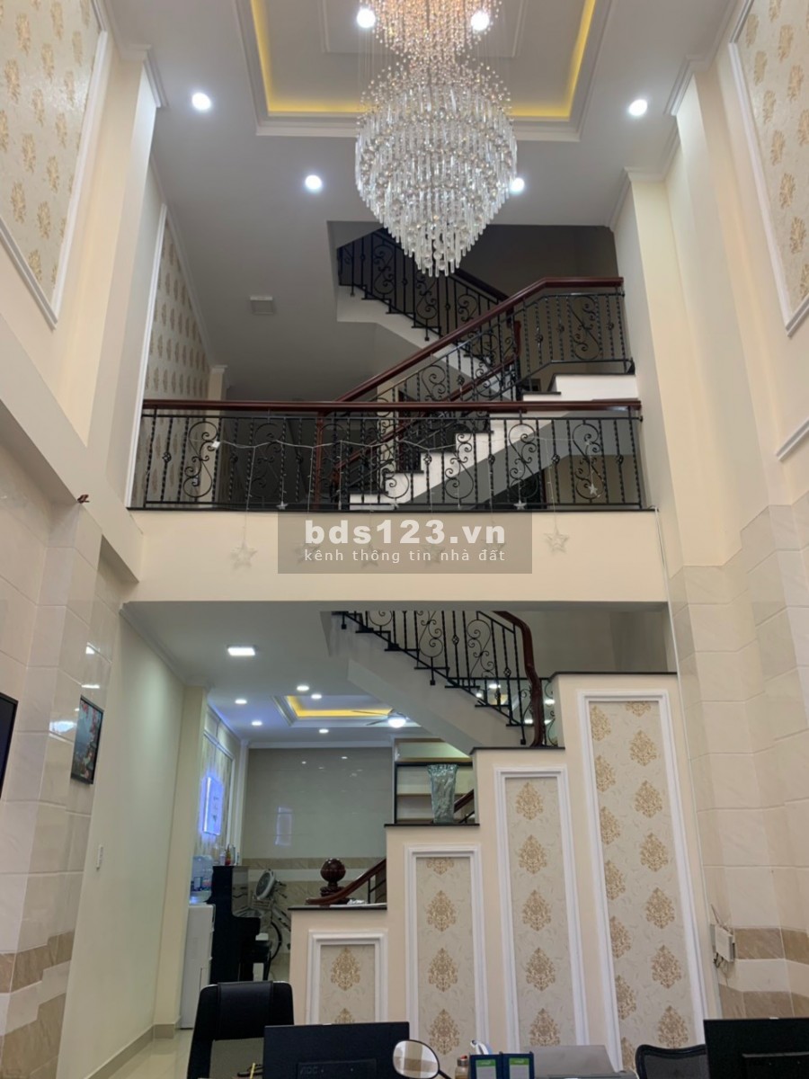 Bán Nhà Đường 17 Phạm Văn Đồng Thủ Đức Đường Oto , Sổ Hồng Hoàn Công