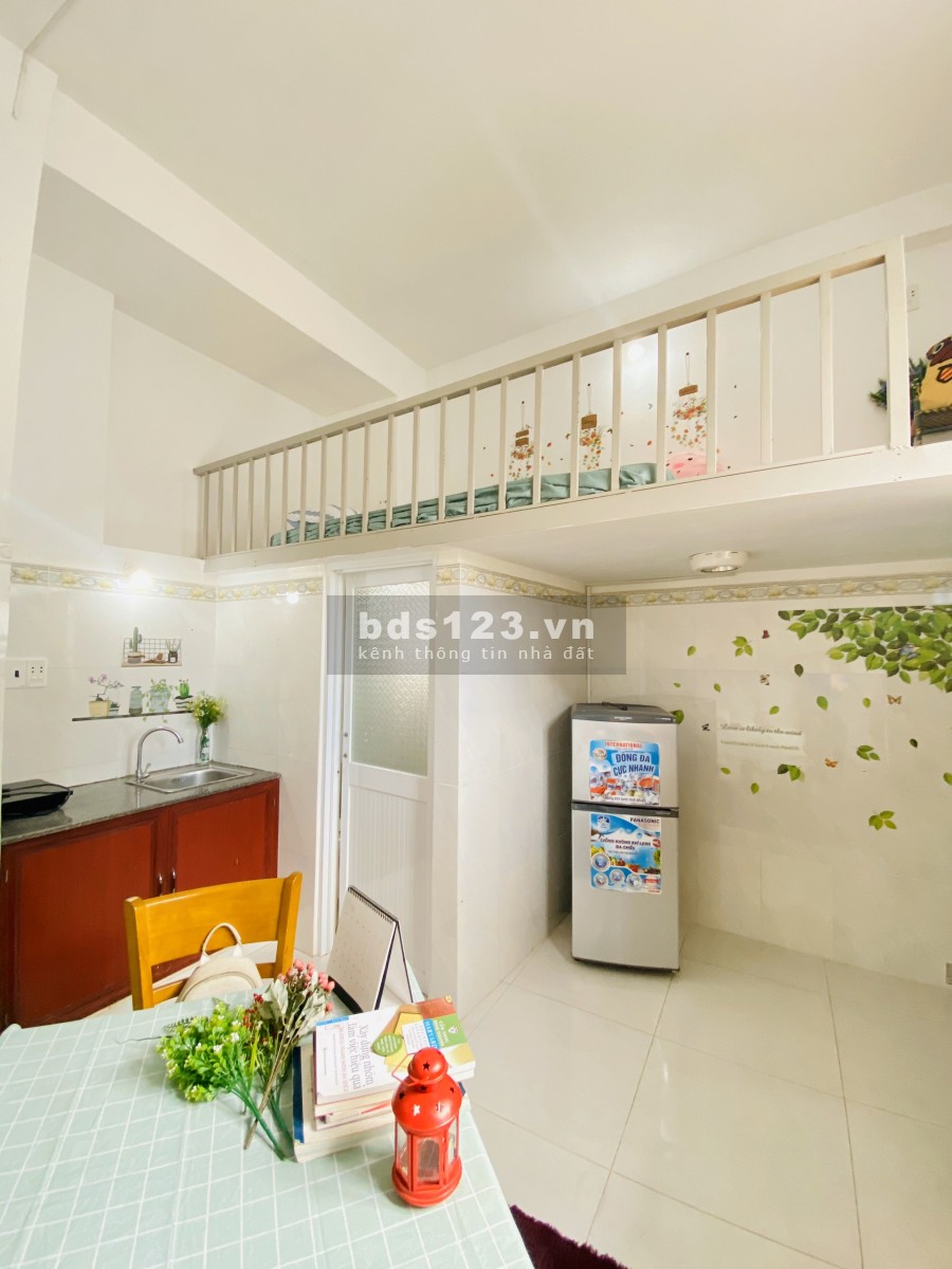 Căn hộ đủ nội thất cửa sổ thoáng mát giá siêu rẻ KẾ BÊN NGÃ TƯ BẢY HIỀN