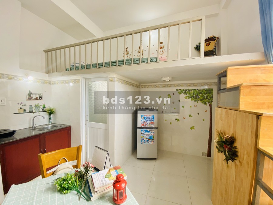 Căn hộ đủ nội thất cửa sổ thoáng mát giá siêu rẻ KẾ BÊN NGÃ TƯ BẢY HIỀN