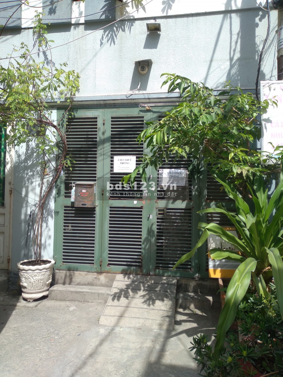 Phòng trọ đẹp, chính chủ cho thuê có ban công, có bếp tại Hồ Biểu Chánh, P.11, Phú Nhuận