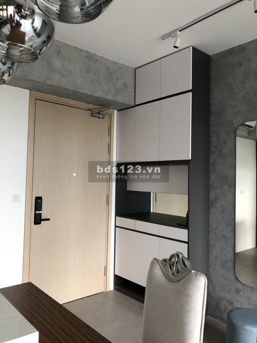 Hot! 2 phòng ngủ và 2 toilet tại CC Palm Heights full nội thất cao cấp, mới 100% cho thuê gấp hạ giá vào ở ngay