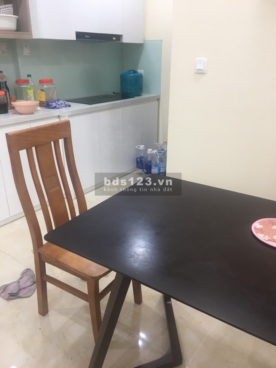 Cho thuê gấp căn hộ 2PN, 2WC D'capitale Trần Duy Hưng Full nội thất giá cực tốt. Liên hệ: 0936876905