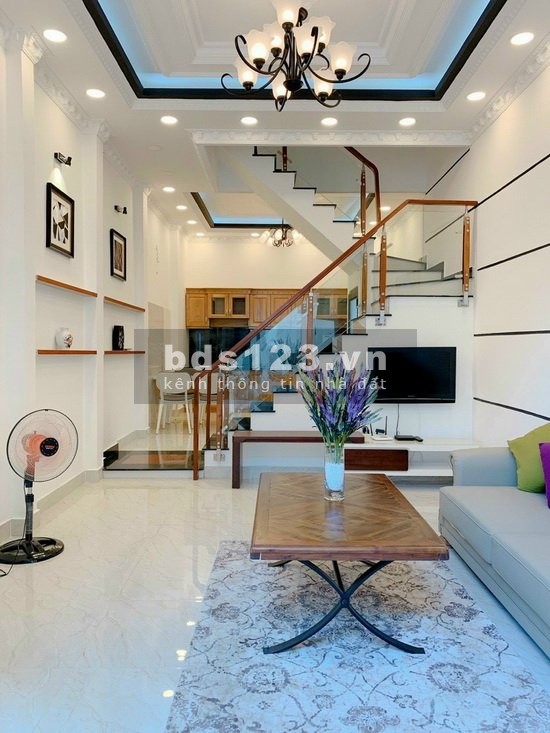 Nhà Phố 2 Lầu Sân Thượng Hẻm Xe Hơi Lâm Văn Bền, Phường Tân Kiểng, Quận 7