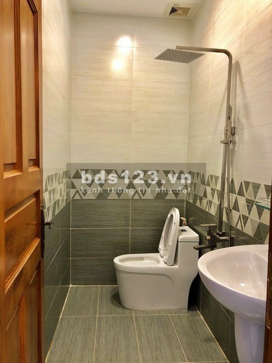Nhà Phố 2 Lầu Sân Thượng Hẻm Xe Hơi Lâm Văn Bền, Phường Tân Kiểng, Quận 7