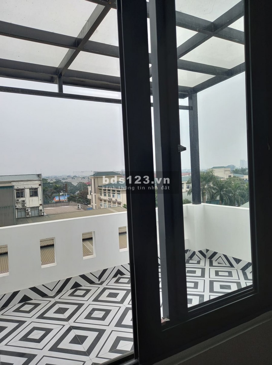Nhà Sịn sò tân cổ điển, tinh tế Sài Đồng Long Biên