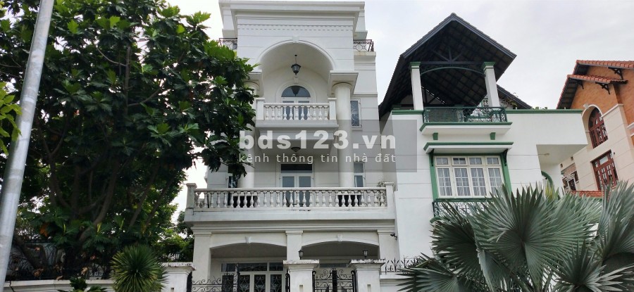 cho thuê Villa 10x20m Hầm Trệt 3 lầu Thảo Điền- Quận 2. MS: A83